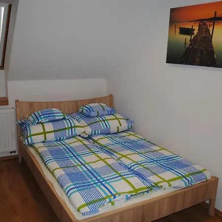 Pedetti Apartman شقة
